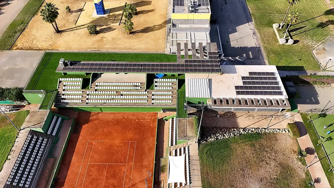 Vista aérea de instalaciones deportivas durante un evento