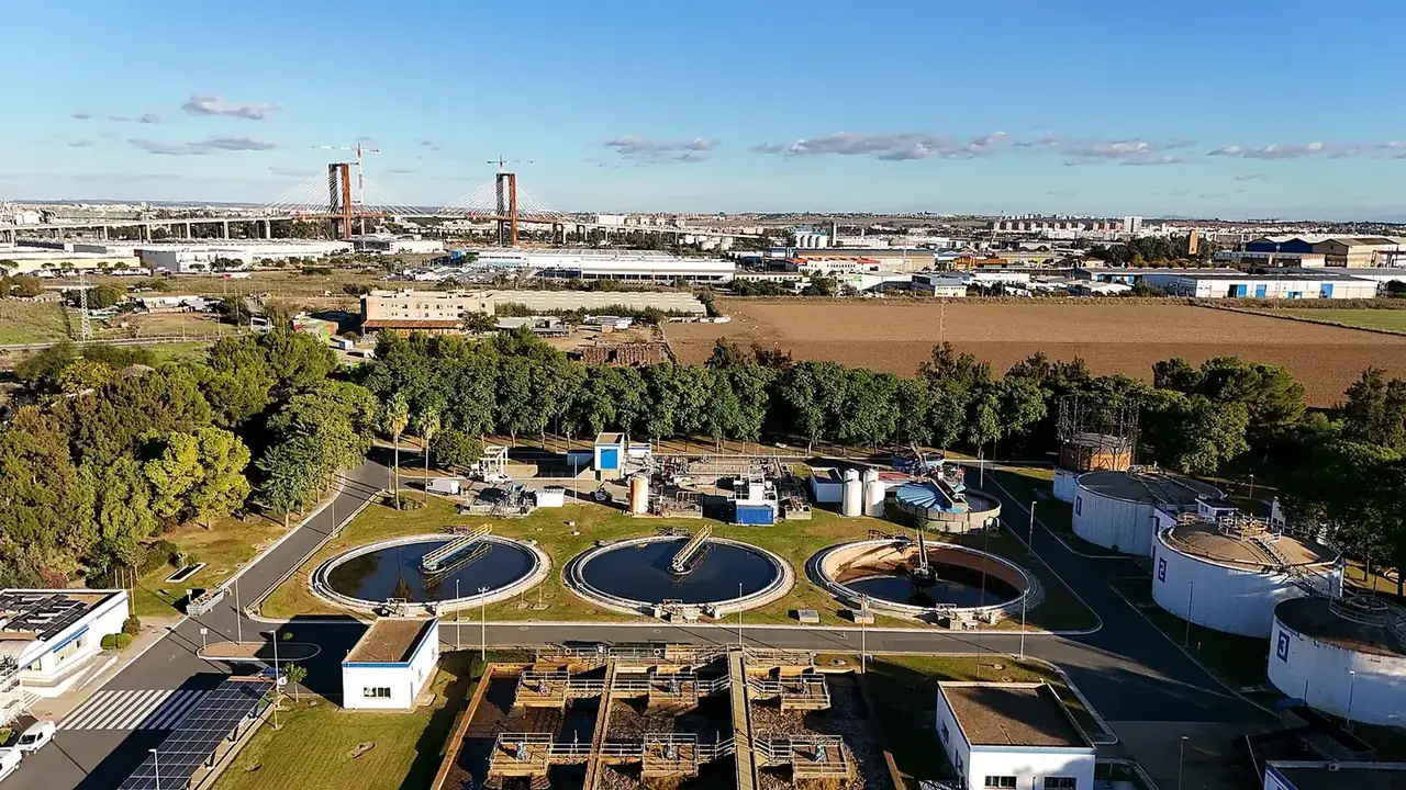 Evaluación aérea de una infraestructura afectada